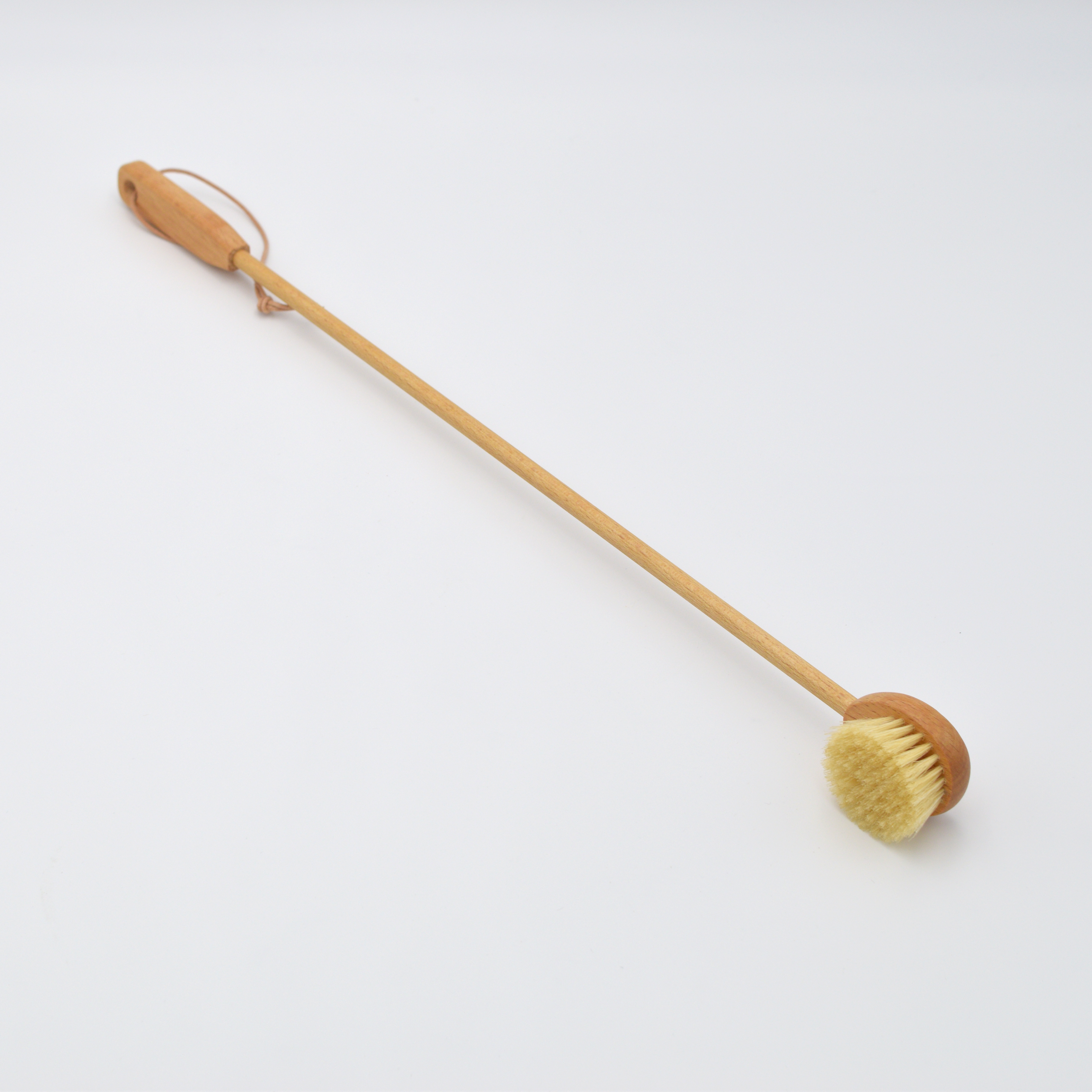 Back Scratcher (Medium or Stiff) - Earth & Nest