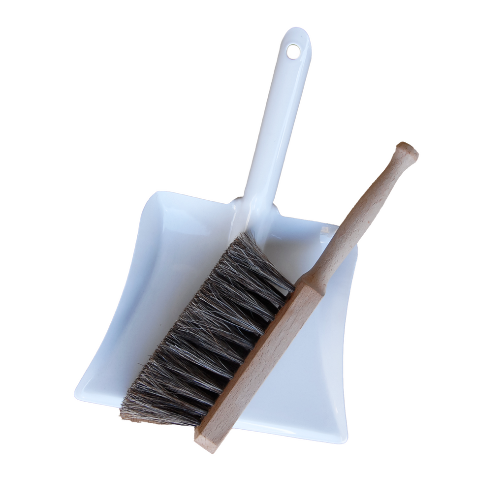 Childrens Dustpan set white