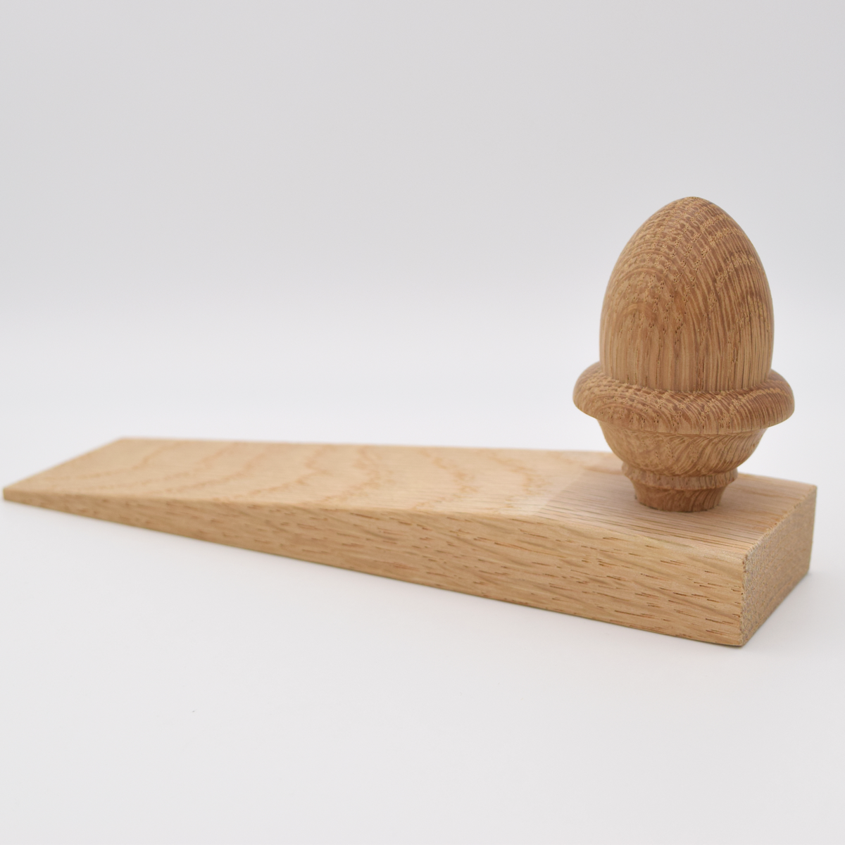 Door Wedge Oak - Acorn detail