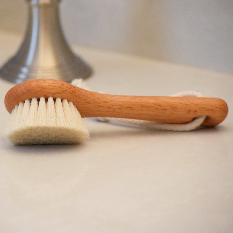 Face Brush Handle, goat's hair - Earth & Nest