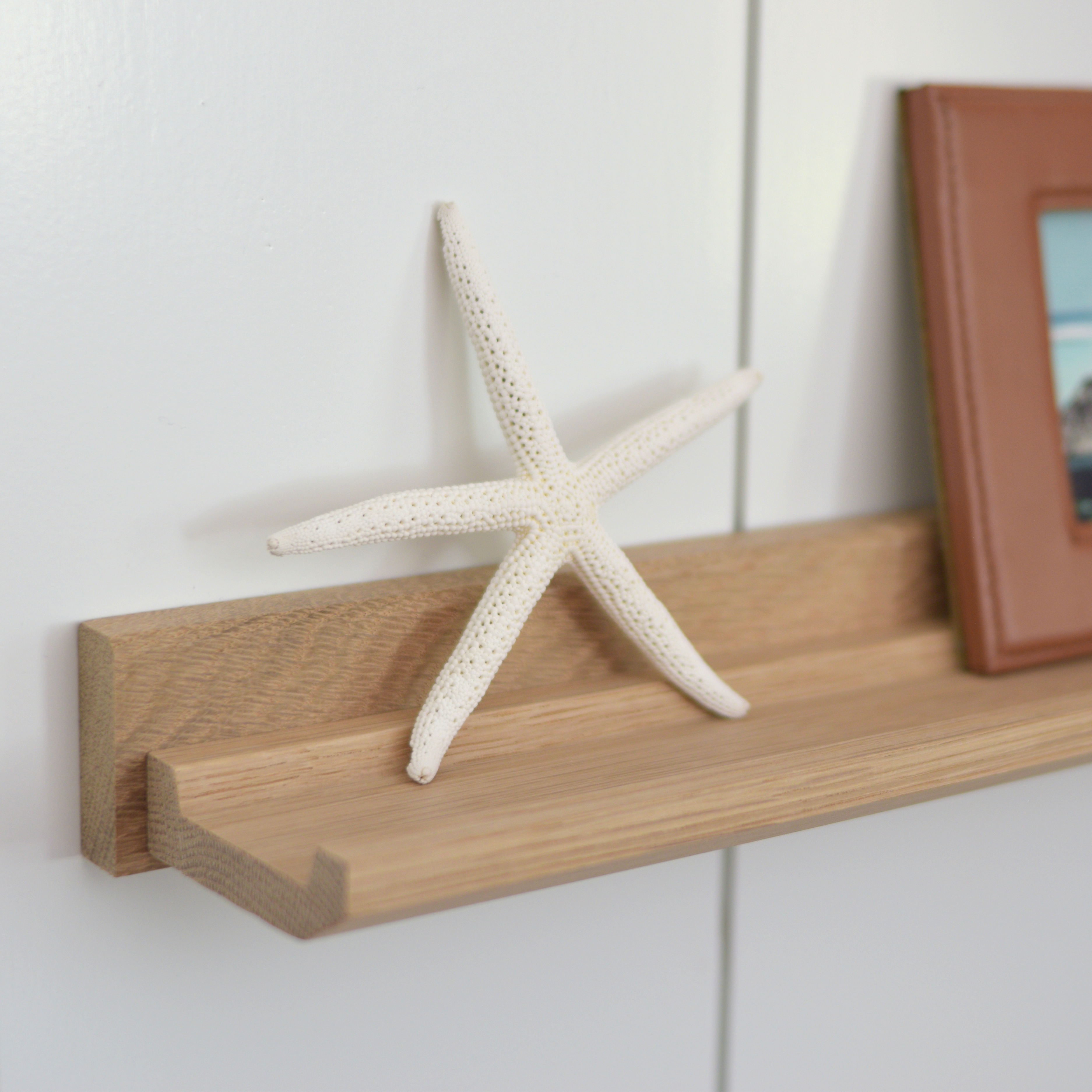 Picture Ledge, Oak - Earth & Nest