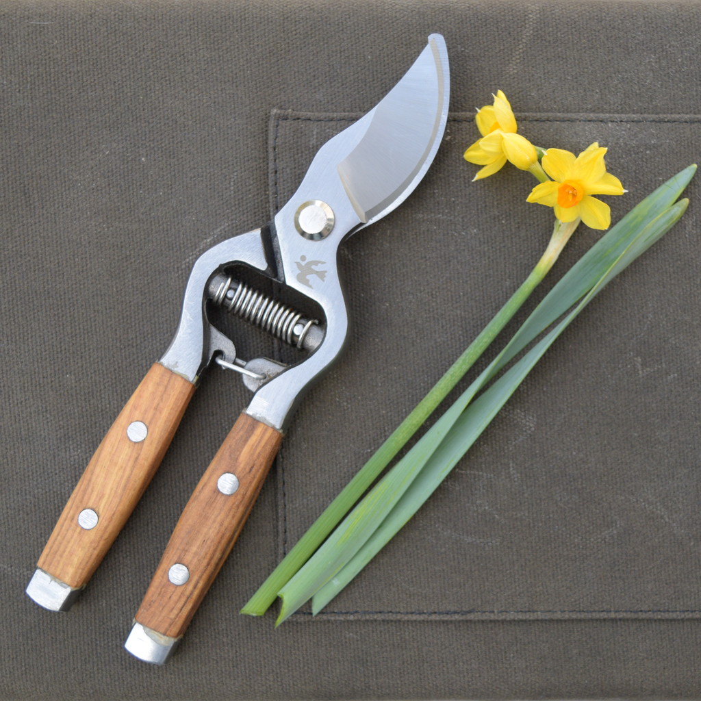 Secateurs wood handle gift box - Earth & Nest