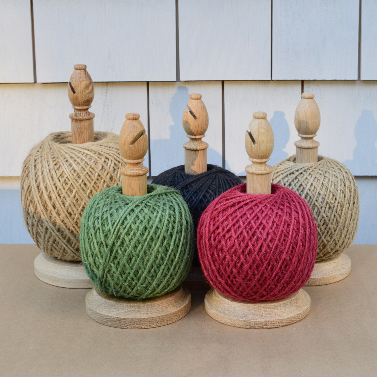 Twine Stand with cutters, Oak - Earth & Nest