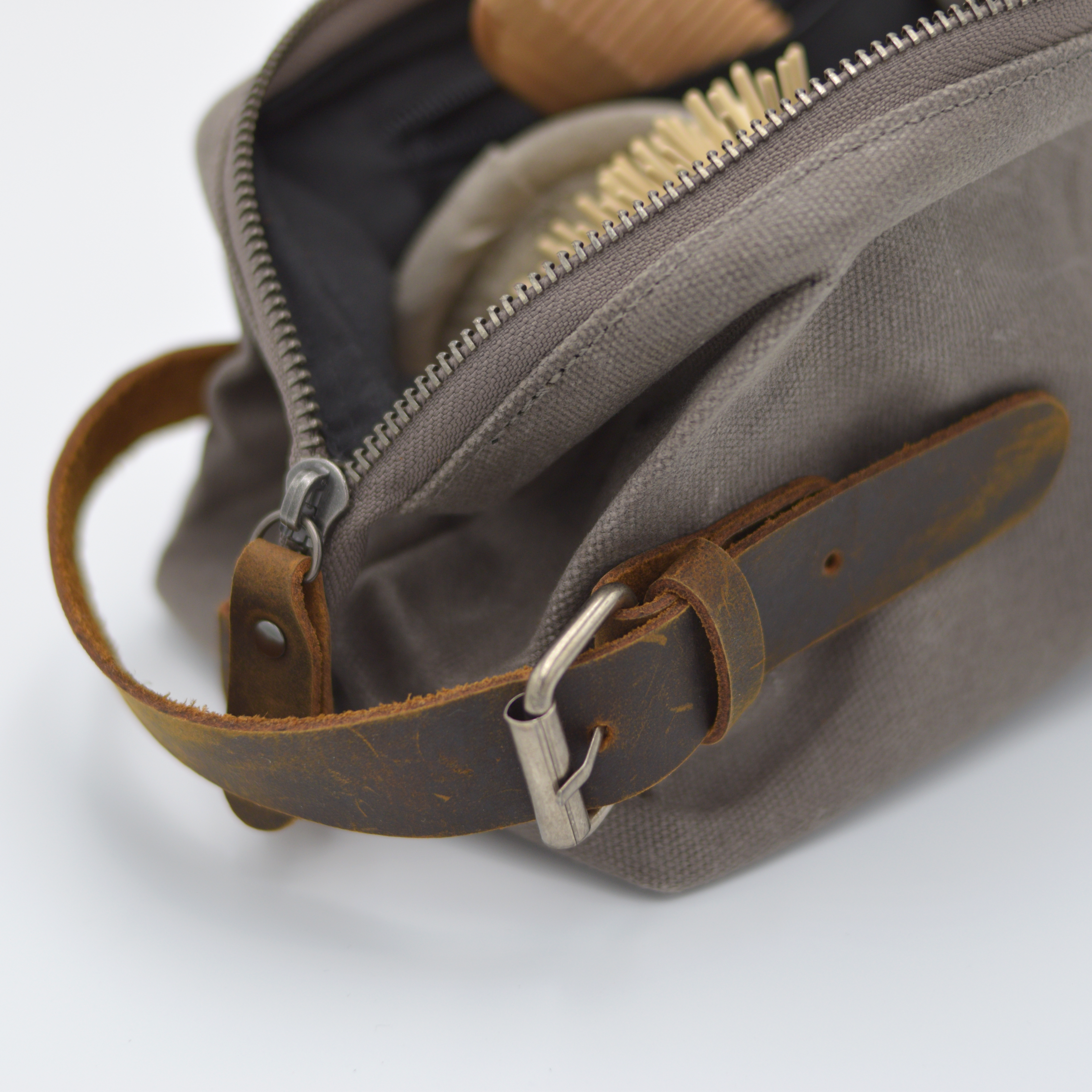 Waxed Canvas Dopp Kit Toiletry Bag - Earth & Nest