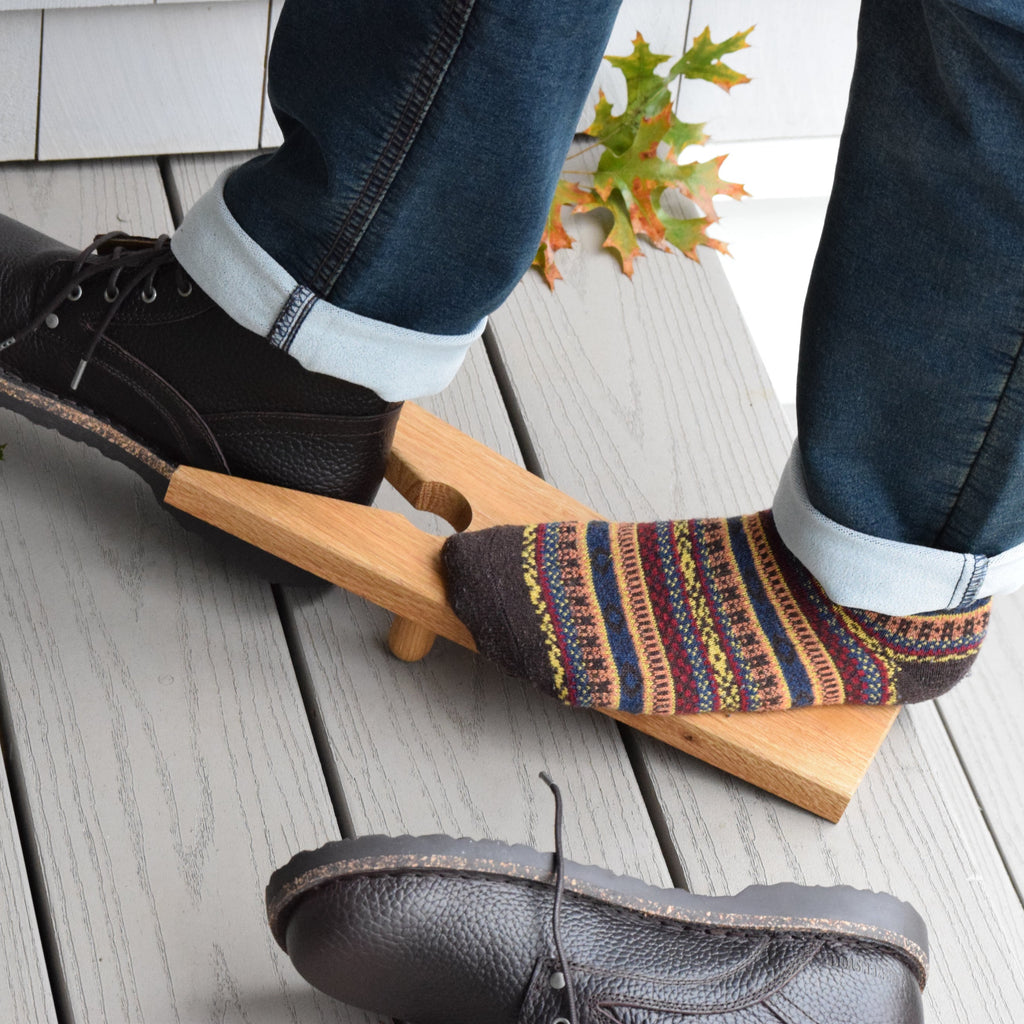 Bootjack, oak - Earth & Nest