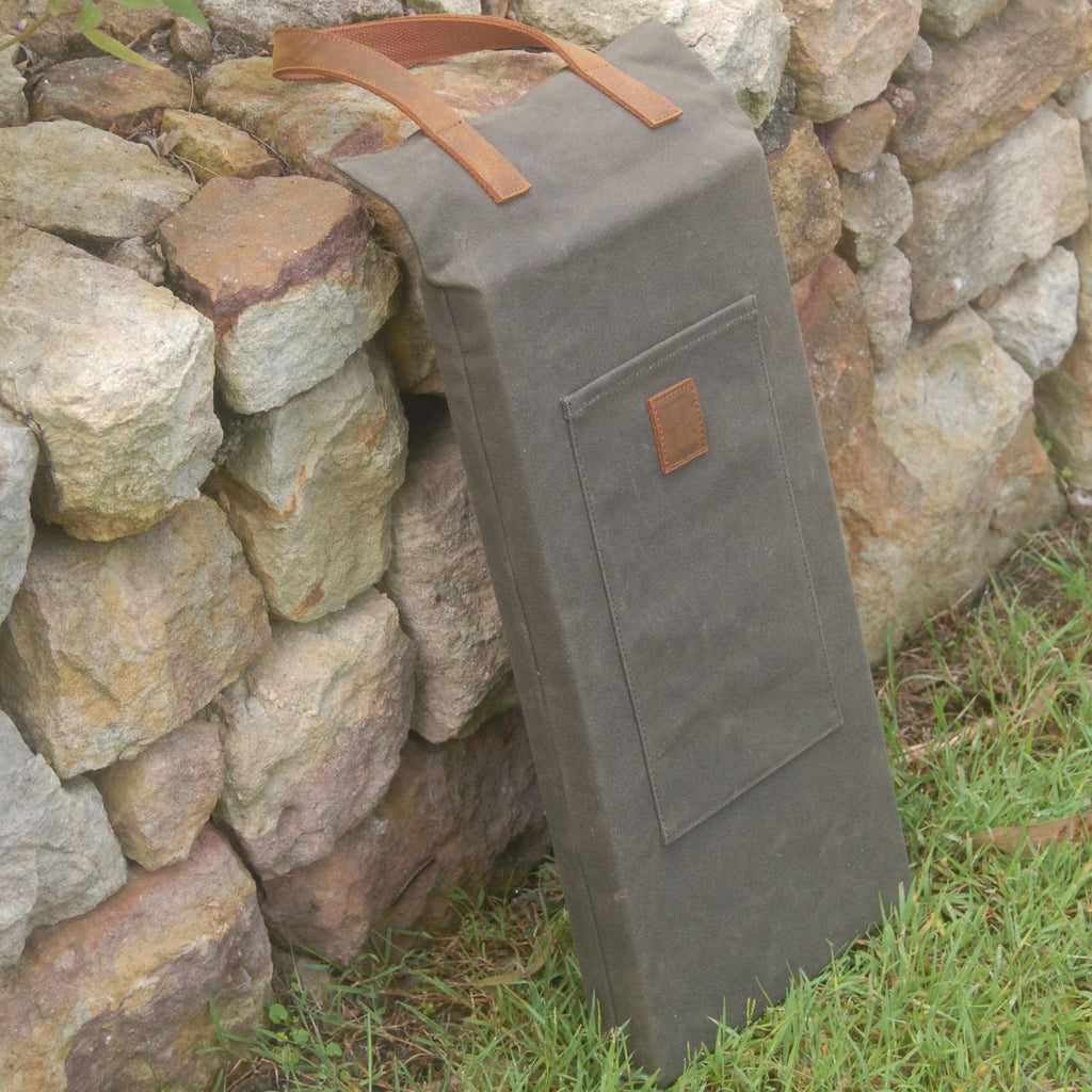 Waxed Canvas Kneeler - Earth & Nest